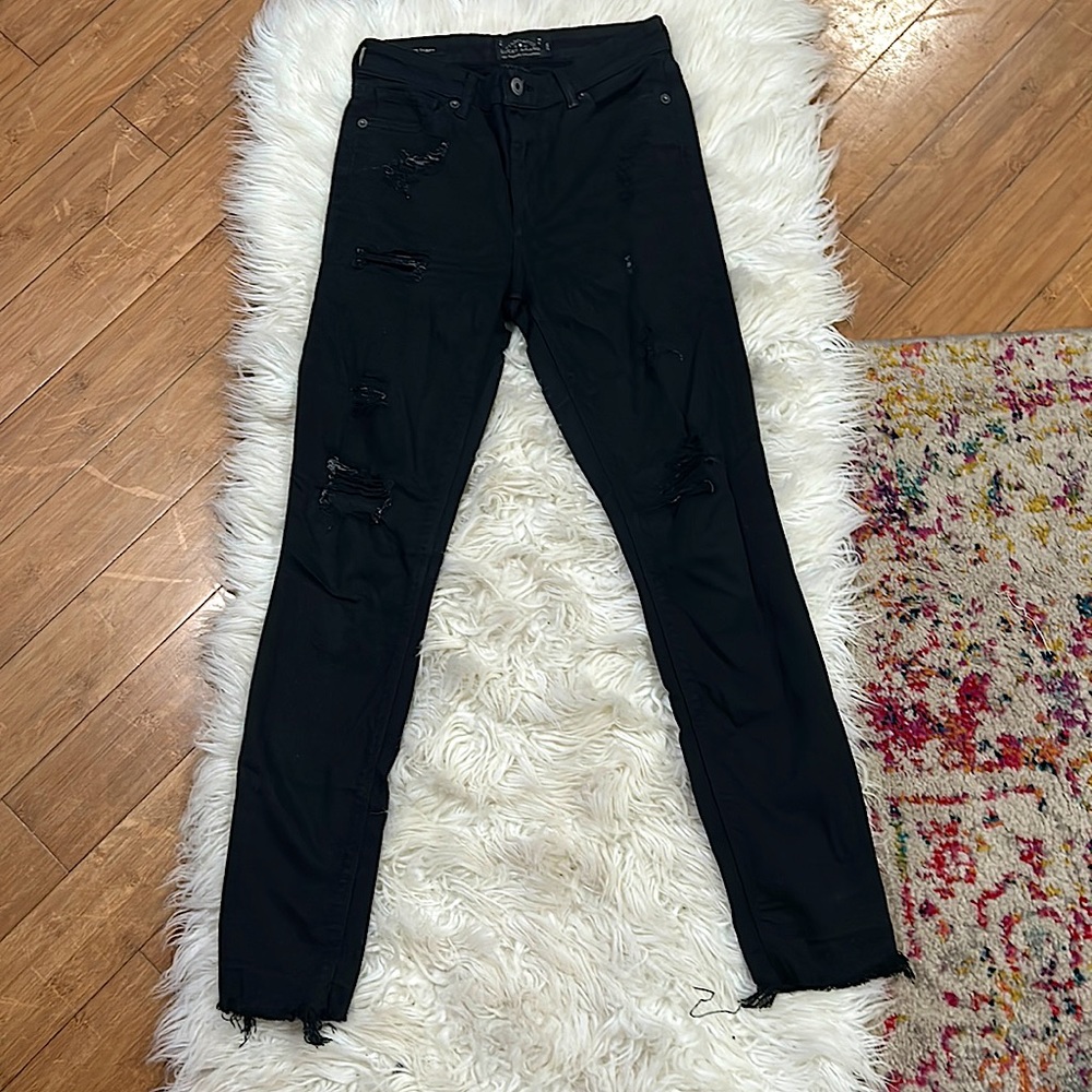 Black skinny jeans
